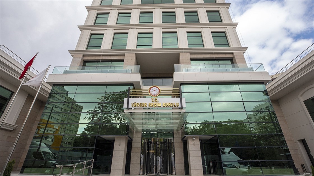 Yerel seçimlerde oy verme günü saat 06.00'dan saat 23.59'a kadar