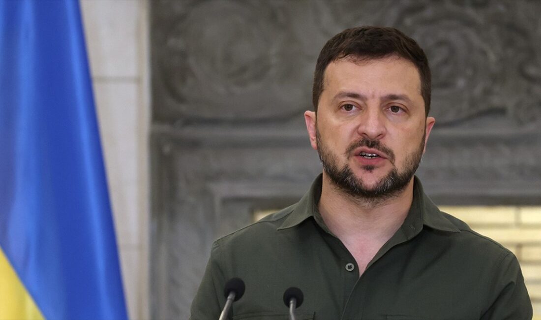 Ukrayna Devlet Başkanı Volodimir Zelenskiy, Ukrayna ordusunun Donetsk bölgesinin Gorlivka