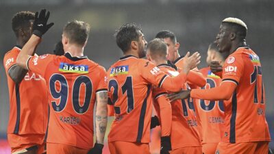 İSTANBUL (AA) – 11. dakikada RAMS Başakşehir gole yaklaştı. Onur