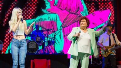 Aleyna Tilki, hayranı olduğu Selda Bağcan'ın geçtiğimiz günkü Harbiye Açıkhava