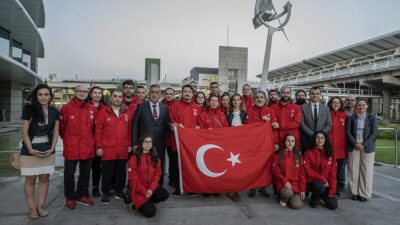 8. Ulusal Antarktika Bilim Seferi ekibi İstanbul'dan hareket ettikleri yolculuklarının