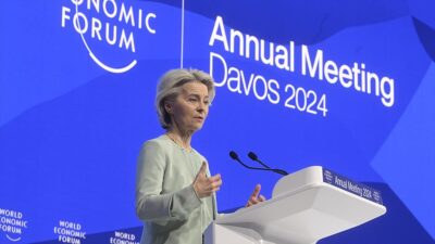 Avrupa Birliği (AB) Komisyonu Başkanı Ursula von der Leyen, Ukrayna'ya