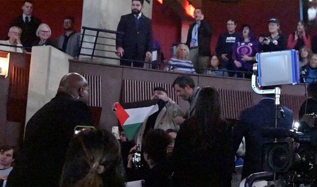 ABD Başkanı Joe Biden'ın, katıldığı seçim etkinliğindeki konuşması, üst üste