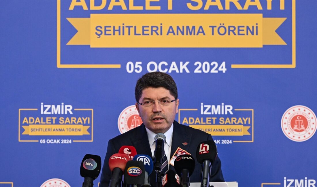 Adalet Bakanı Yılmaz Tunç, İzmir'de 7 yıl önce gerçekleştirilen terör