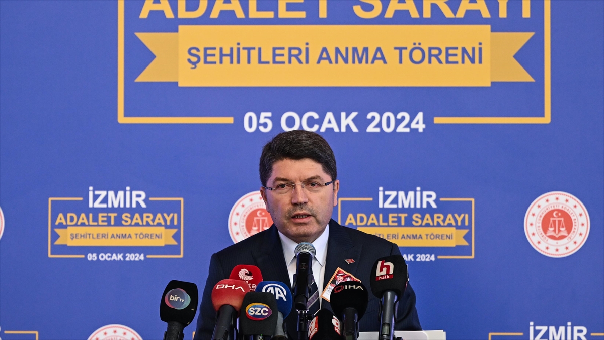 Adalet Bakanı Yılmaz Tunç, İzmir'de 7 yıl önce gerçekleştirilen terör