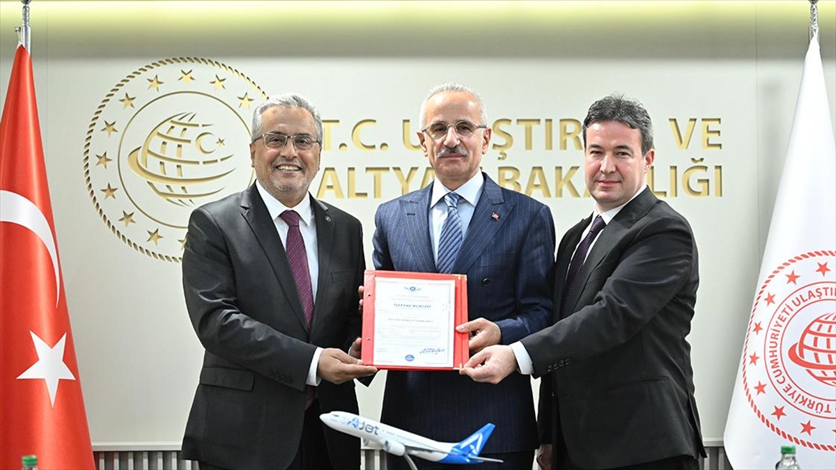 Türk Hava Yollarının (THY) markası AnadoluJet, THY'nin iştiraki olarak kurulan