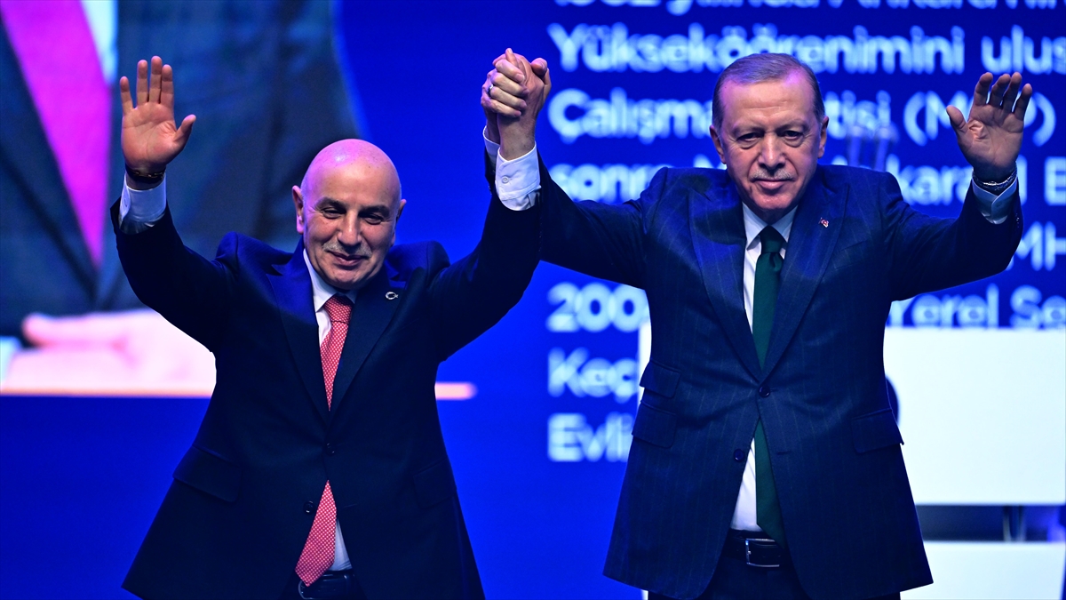 AK Parti'nin Ankara Büyükşehir Belediye Başkan adayı Turgut Altınok, "Bütün