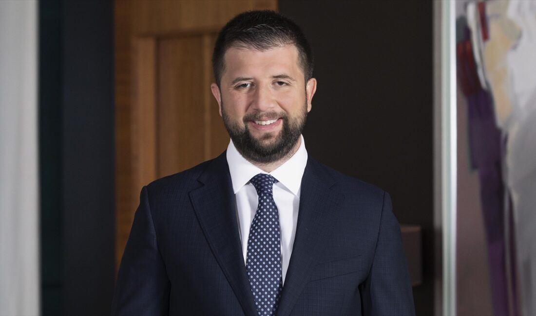 Akfen Holding Yönetim Kurulu Başkanvekili ve Üst Yöneticisi (CEO) Selim