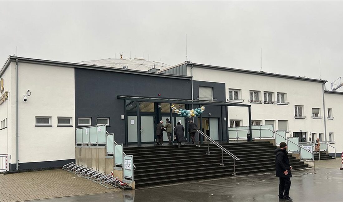 Almanya'nın Essen kentinde 10 yılda inşa edilen Diyanet İşleri Türk