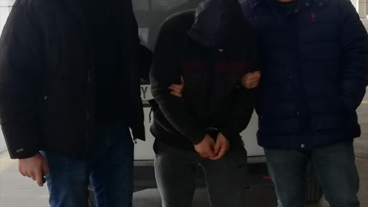 ANKARA (AA) – Ankara merkezli 20 ilde, sosyal medyadan çocukların