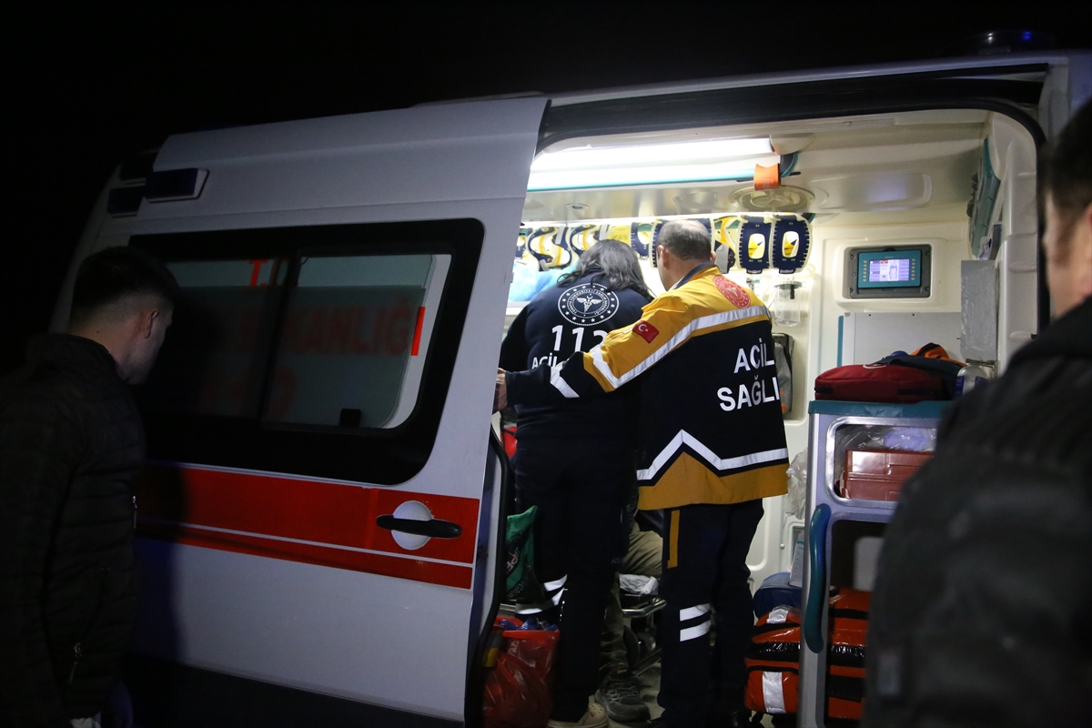 ANTALYA (AA) – Antalya'nın Kepez ilçesinde amcasının oğlunu silahla vurarak
