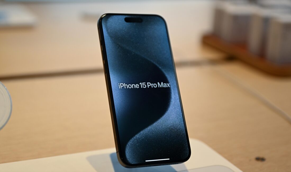 ABD'li teknoloji şirketi Apple, 2023'te akıllı telefon satış hacmi bakımından