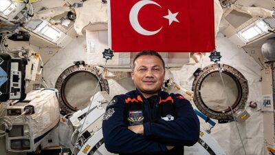 Türkiye'nin ilk astronotu Alper Gezeravcı, bugün yer çekimsiz ortamdan etkilenen