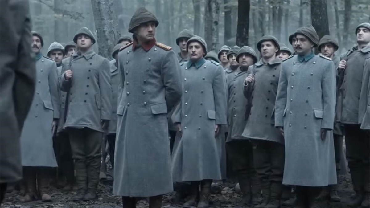 Aras Bulut İynemli'nin Mustafa Kemal Atatürk'ü canlandırdığı Atatürk serisinin ikinci