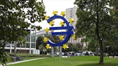 Avrupa Merkez Bankası Tüketici Beklentileri Anketi'ne göre, Kasım 2023'te bir