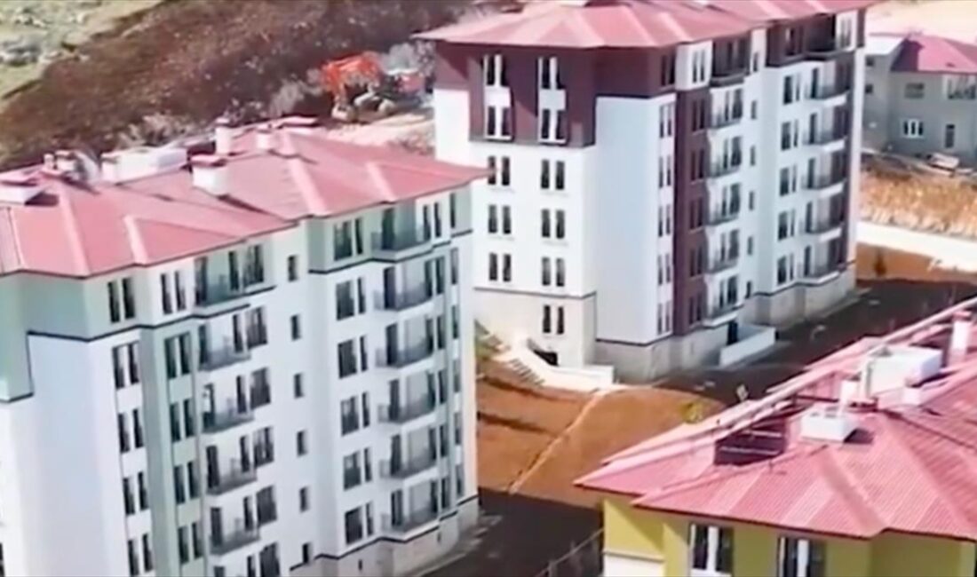 Çevre, Şehircilik ve İklim Değişikliği Bakanı Mehmet Özhaseki, Kahramanmaraş'ta Toplu