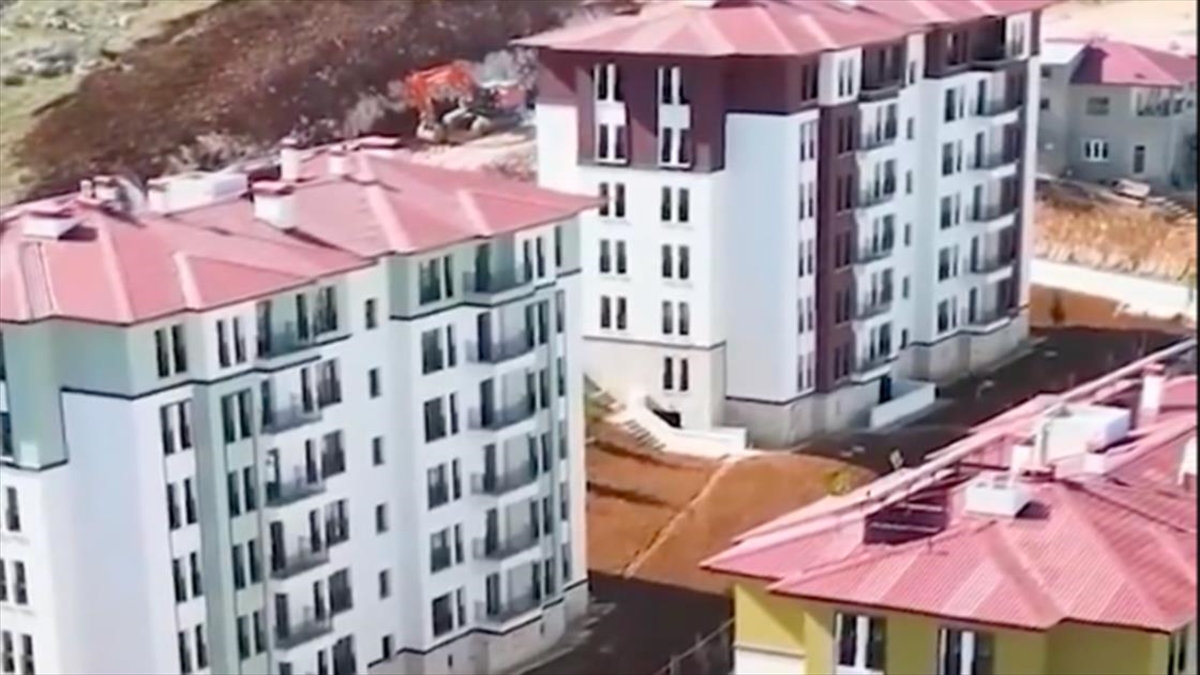Çevre, Şehircilik ve İklim Değişikliği Bakanı Mehmet Özhaseki, Kahramanmaraş'ta Toplu