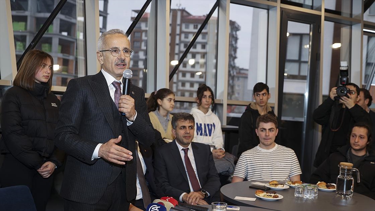 Ulaştırma ve Altyapı Bakanı Abdulkadir Uraloğlu, "Haziran ayında Space X’in