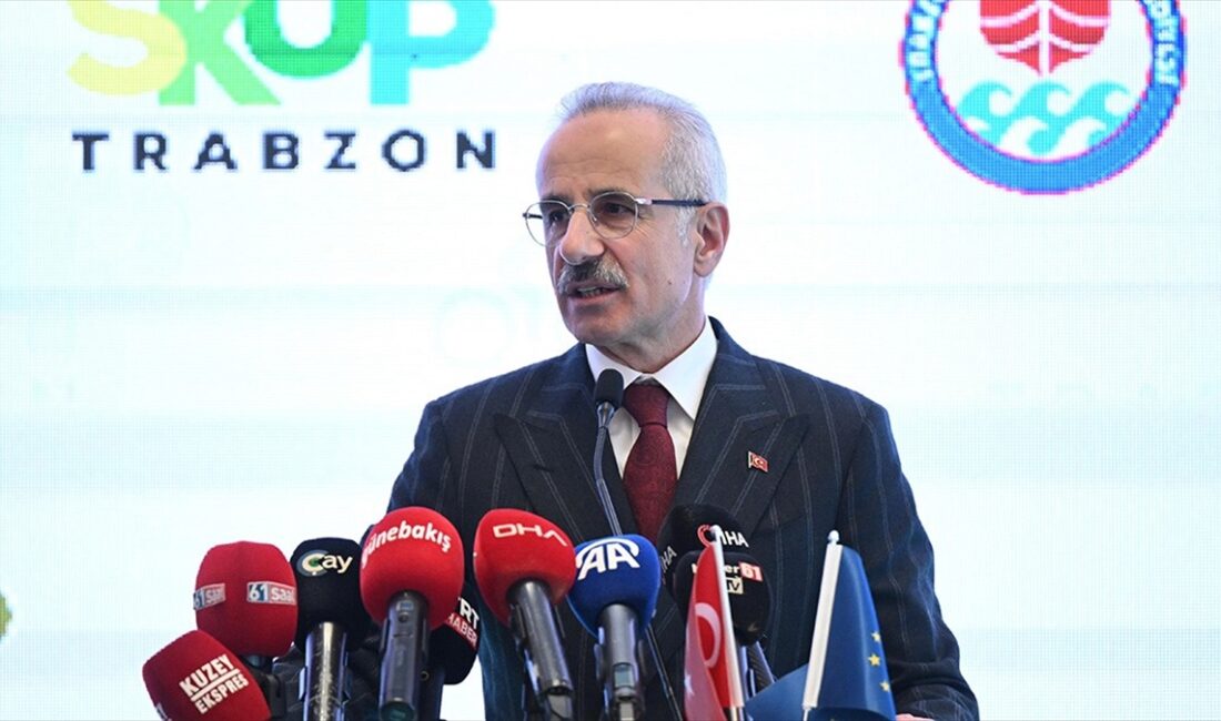 Ulaştırma ve Altyapı Bakanı Abdulkadir Uraloğlu, Türkiye'nin ulaştırma alanında Avrupa