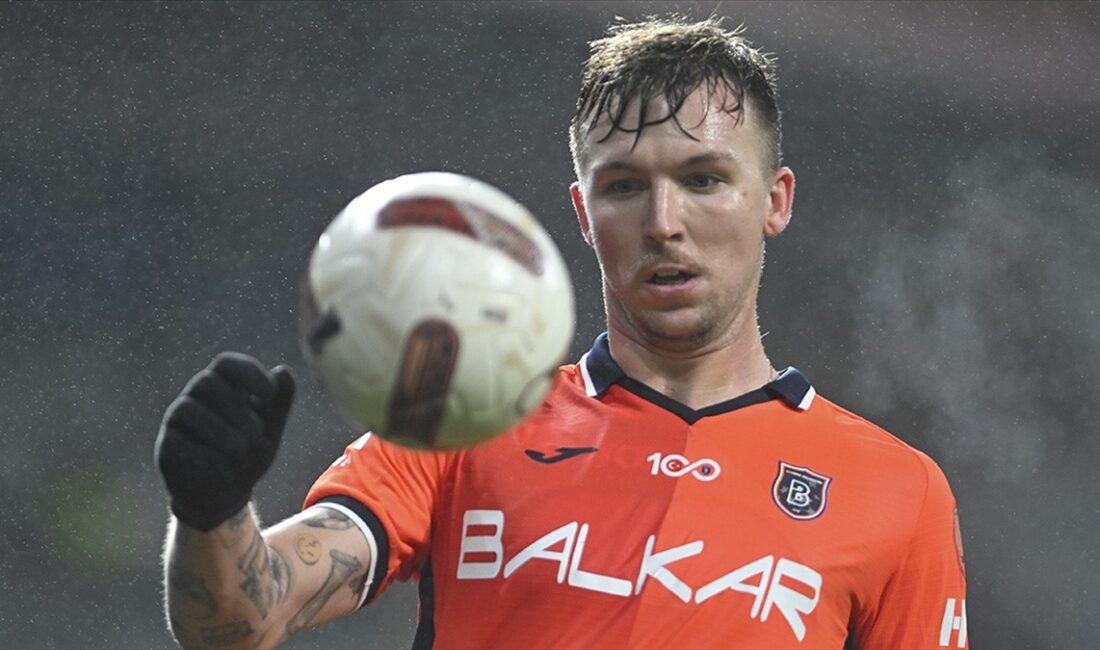 RAMS Başakşehir Futbol Kulübü, sosyal medyadaki paylaşımı dolayısıyla İsrailli futbolcusu