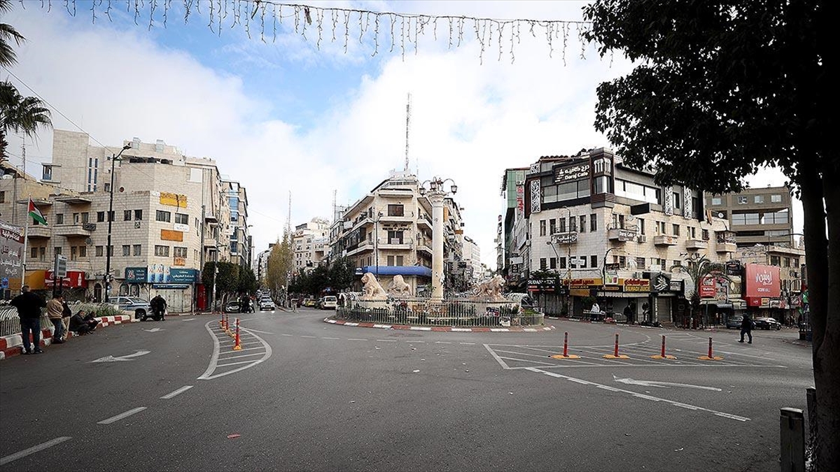 İsrail'in Hamas Siyasi Büro Başkan Yardımcısı Salih el-Aruri ve arkadaşlarına