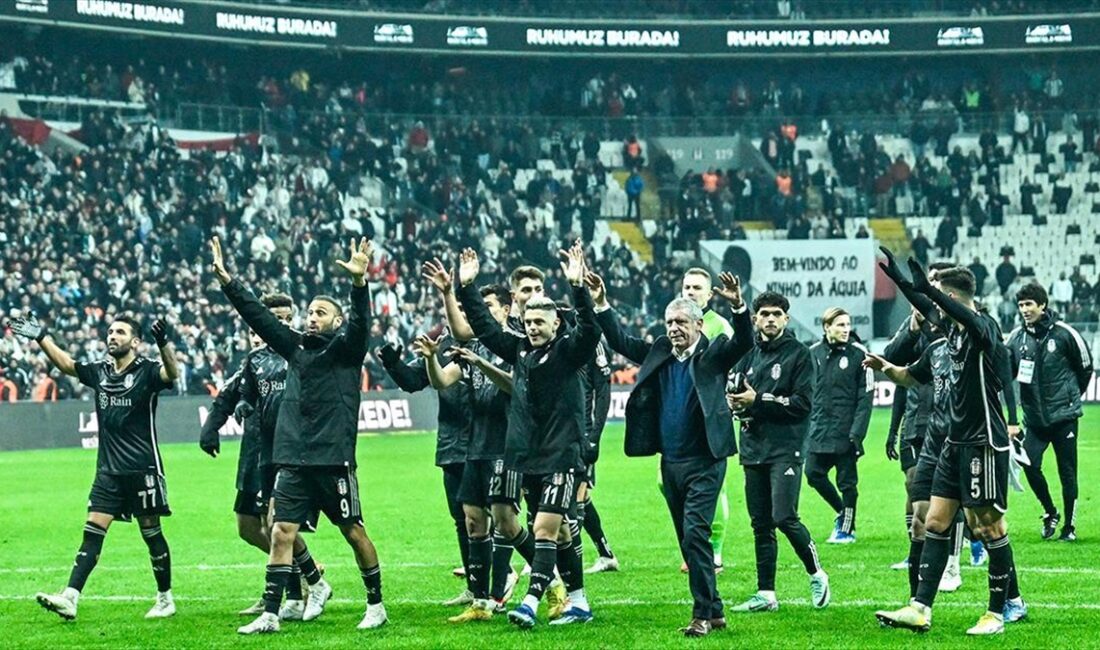 Beşiktaş, yeni teknik direktörü Fernando Santos yönetiminde çıktığı ilk maçı