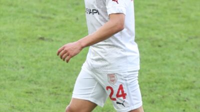 Stat: Corendon Airlines Park Antalya Hakemler: Mehmet Türkmen, Murat Şener,