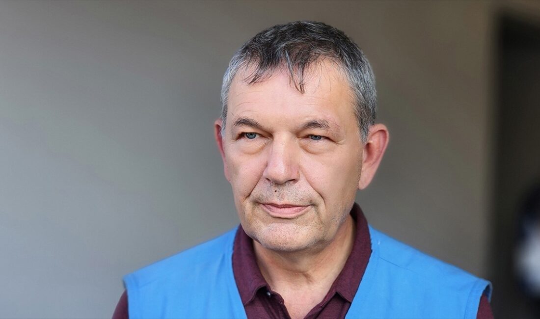 UNRWA Genel Komiseri Philippe Lazzarini, İsrail'in Gazze Şeridi'ne yardımların girmesini