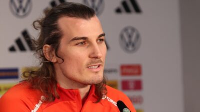 Fenerbahçe Kulübü, milli stoper Çağlar Söyüncü'nün kiralık transferi için anlaşmaya