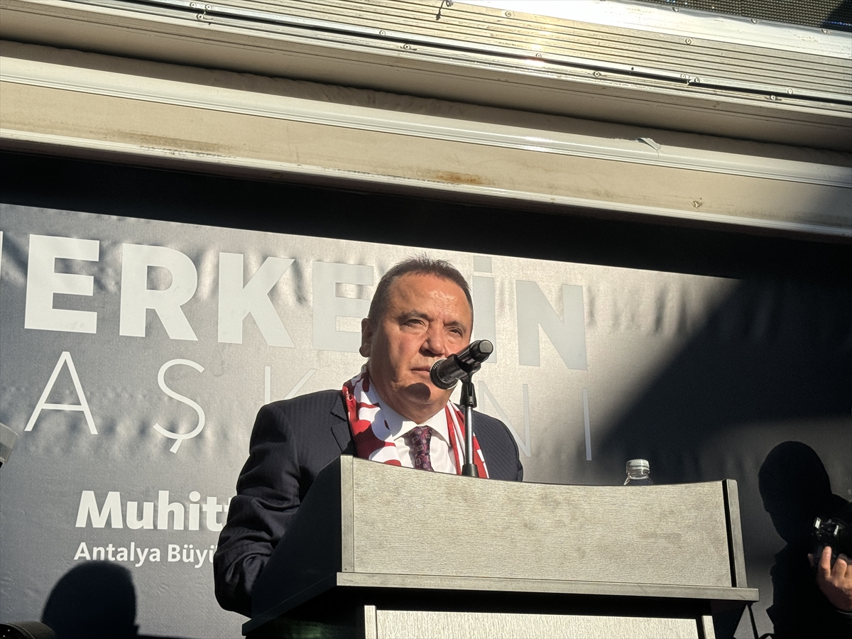 ANTALYA (AA) – CHP'den Antalya Büyükşehir Belediye Başkan adayı olarak