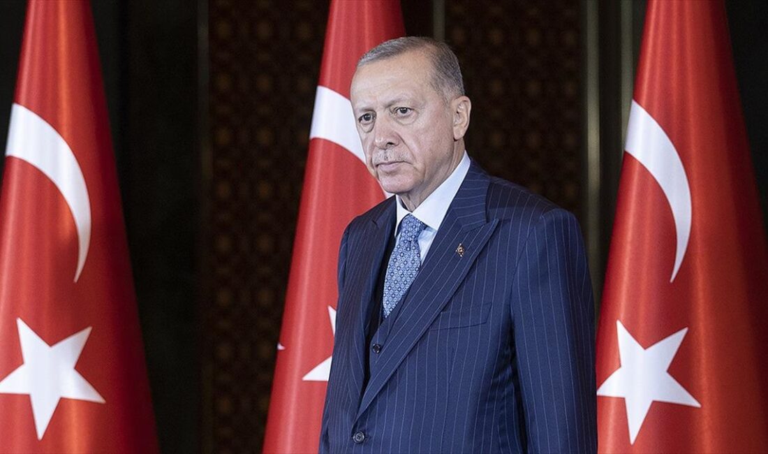 Cumhurbaşkanı Erdoğan: Dost ve kardeş İran halkına başsağlığı dileklerimi iletiyorum Cumhurbaşkanı Recep Tayyip Erdoğan, İran'ın Kirman eyaletinde gerçekleştirilen terör saldırılarına
