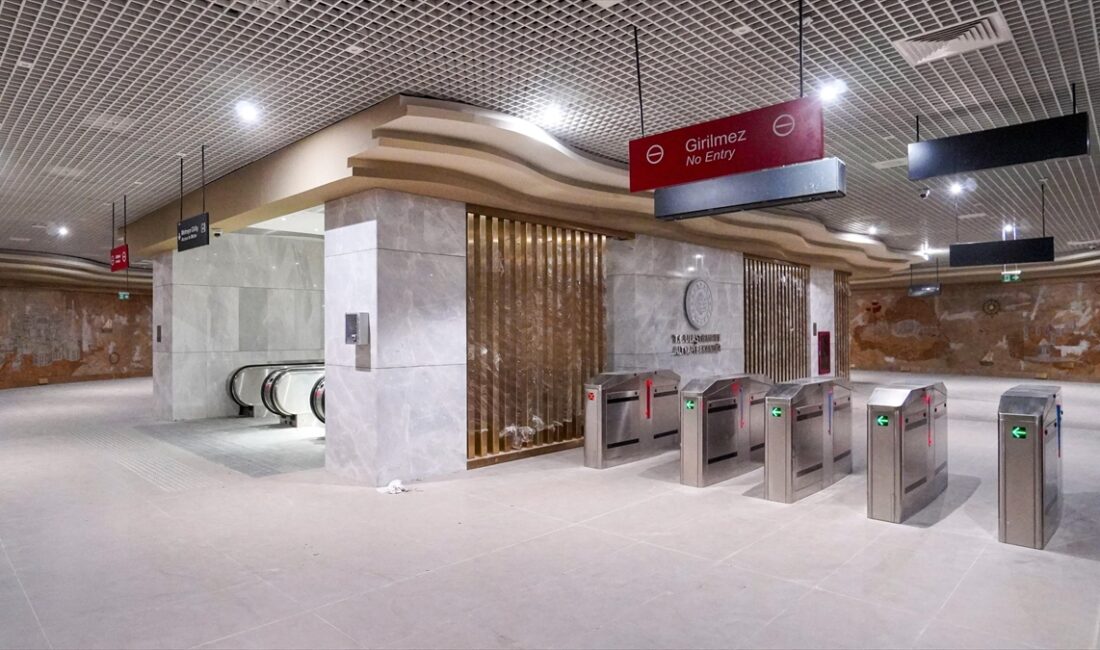 Cumhurbaşkanı Recep Tayyip Erdoğan, İstanbul Havalimanı Metrosu'nun Kağıthane-Gayrettepe etabının açılışını