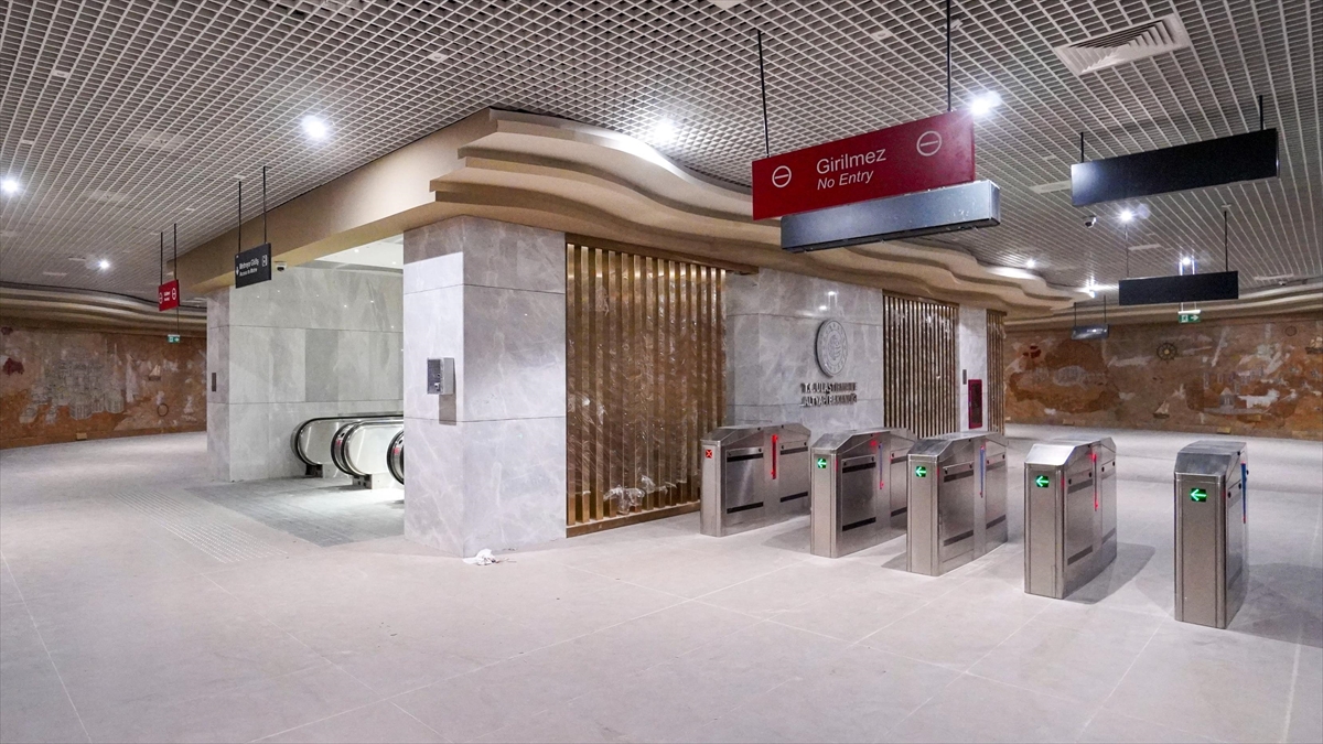 Cumhurbaşkanı Recep Tayyip Erdoğan, İstanbul Havalimanı Metrosu'nun Kağıthane-Gayrettepe etabının açılışını