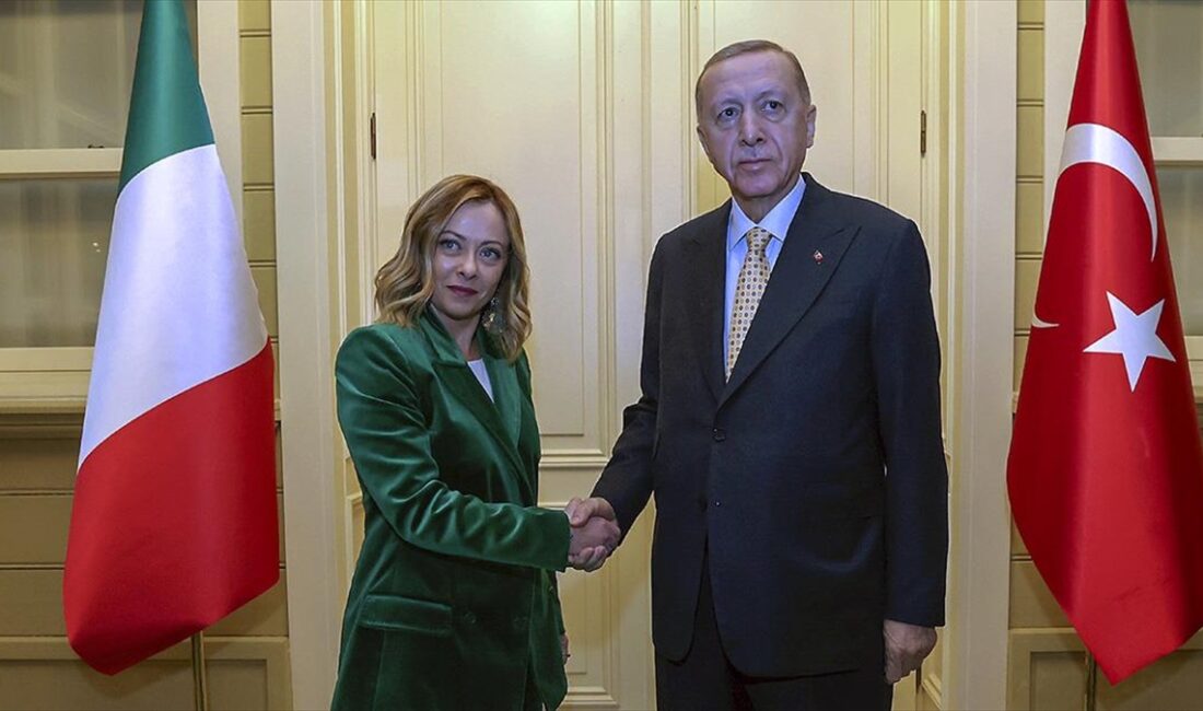 Cumhurbaşkanı Recep Tayyip Erdoğan, İtalya Başbakanı Giorgia Meloni'yi kabul etti.