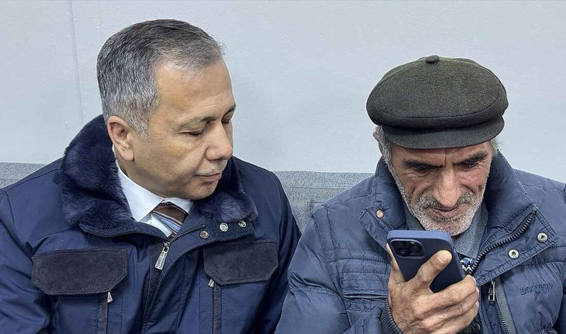 Cumhurbaşkanı Erdoğan, Irak'ın kuzeyindeki Pençe-Kilit Harekatı bölgesinde bir üs bölgesine