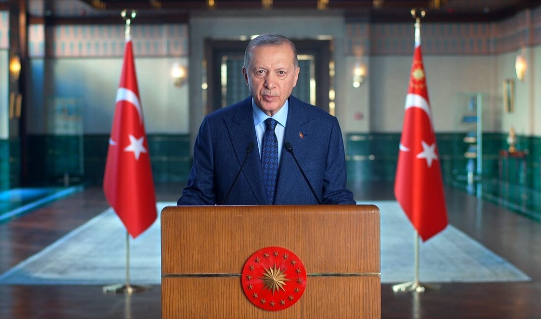 Cumhurbaşkanı Recep Tayyip Erdoğan, Yeni Şafak gazetesinin 30'uncu yılını gönderdiği