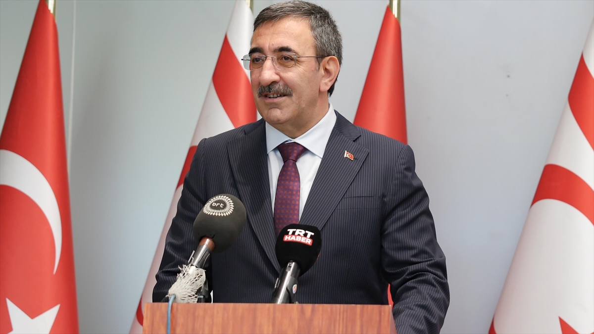 Cumhurbaşkanı Yardımcısı Yılmaz, "Birileri KKTC'yi dünyadan koparmaya çalışıyor olabilir ama