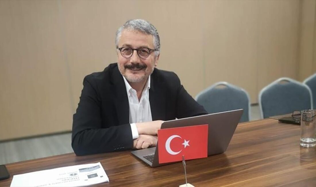 Türkiye Eskrim Federasyonu Başkanı Murat Atalı, Türkiye Cumhuriyet ile yaşıt