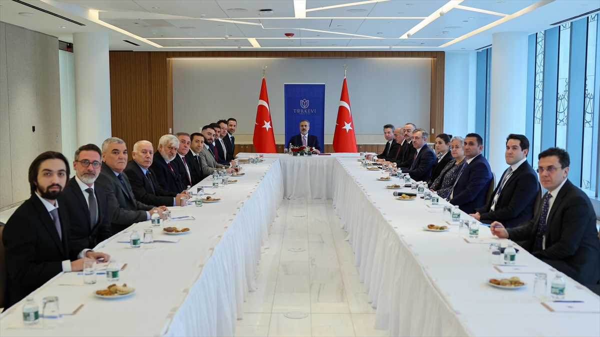 Dışişleri Bakanı Hakan Fidan, Türk-Amerikan Ulusal Yönlendirme Komitesi üyelerini kabul