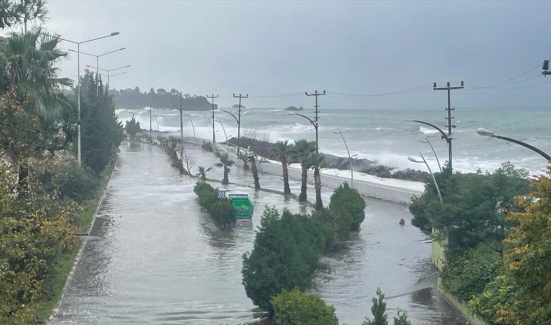 Doğu Karadeniz için fırtına uyarısında bulunuldu.