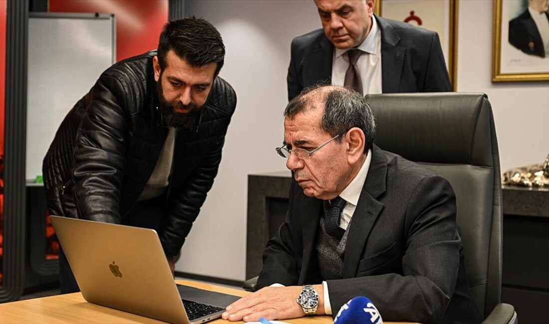 Galatasaray Kulübü Başkanı Dursun Özbek, Anadolu Ajansının (AA) gözünden 2023'e