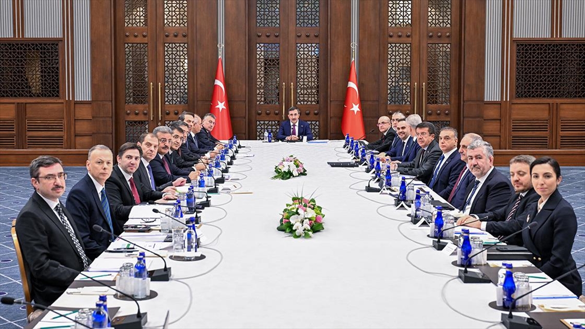 Ekonomi Koordinasyon Kurulu toplantısının ardından yapılan açıklamada, ekonominin rekabet gücünü