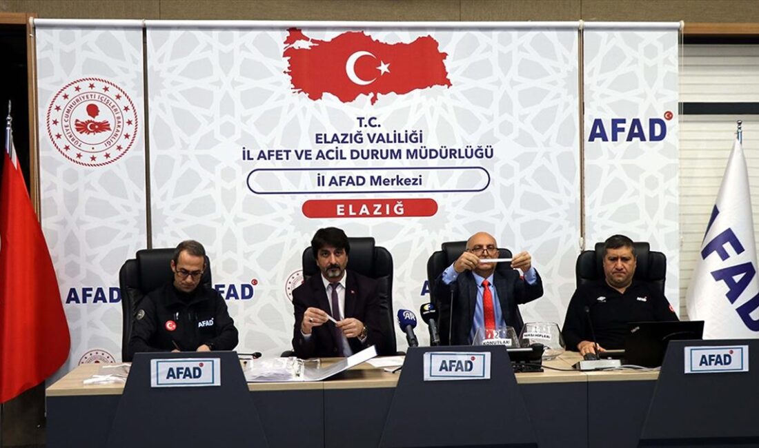 Elazığ'da, 24 Ocak ve 27 Aralık 2020'de meydana gelen depremlerde