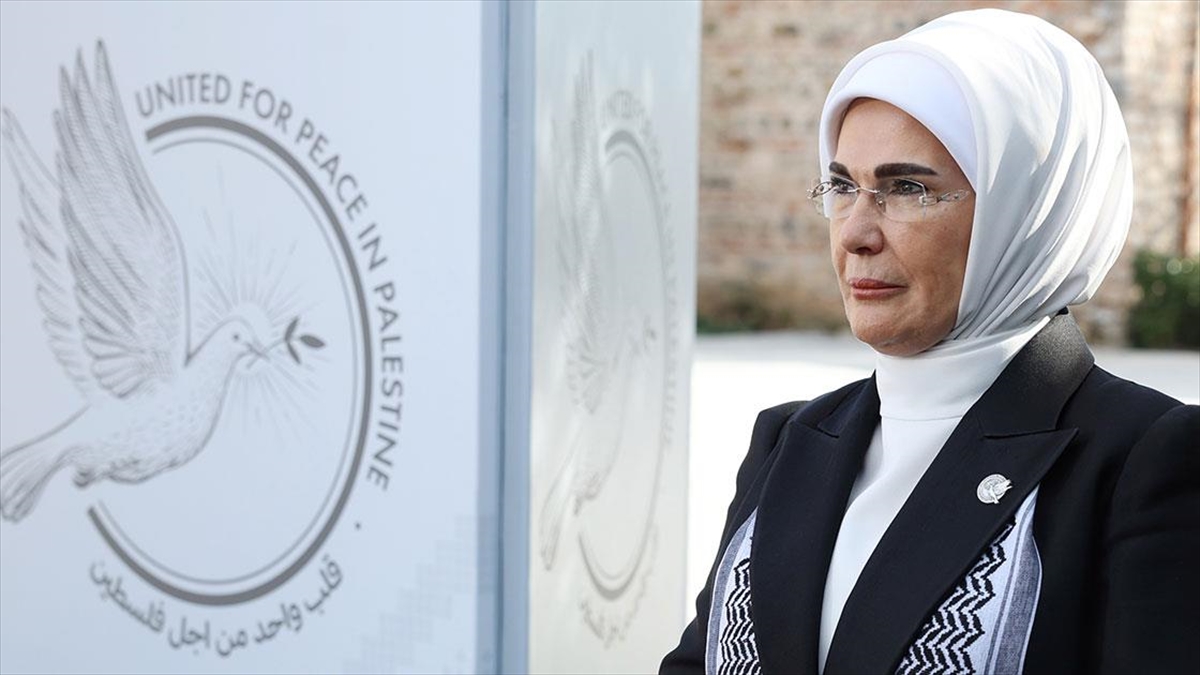 Cumhurbaşkanı Recep Tayyip Erdoğan'ın eşi Emine Erdoğan, "Uluslararası Adalet Divanında