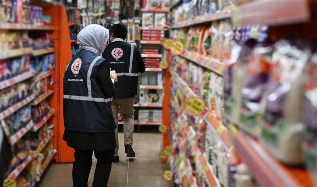 Ticaret Bakanlığınca, geçen yıl otomotiv, emlak ve gıda sektörleri ile
