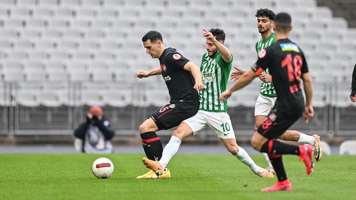 Ziraat Türkiye Kupası 5. turunda Süper Lig ekibi VavaCars Fatih