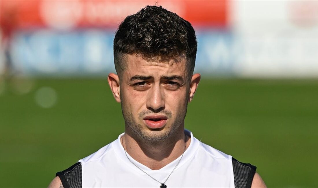 VavaCars Fatih Karagümrük'te Beşiktaş'tan kiralanan Kerem Atakan Kesgin'in sözleşmesi feshedildi.