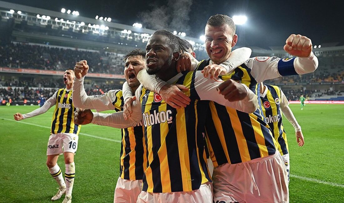 Fenerbahçe, Trendyol Süper Lig'in 22. haftasında Batshuayi'nin 90+4'te penaltıdan attığı