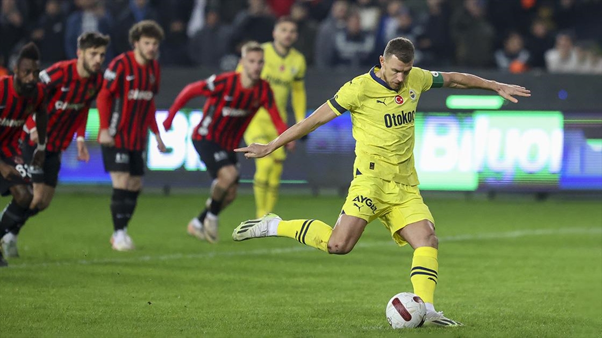 Trendyol Süper Lig'in 20. haftasında Fenerbahçe, deplasmanda Gaziantep FK'yi 1-0
