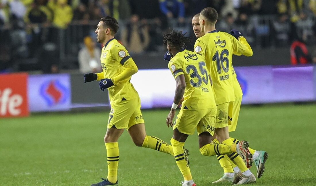 Fenerbahçe, Ziraat Türkiye Kupası 5. turunda yarın Adanaspor'u ağırlayacak.